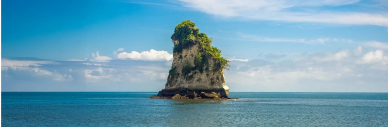 Descubre las playas de Tumaco con Clic Air