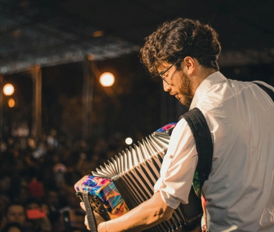 Vuelos a Popayán: cultura, gastronomía y tradición en la Ciudad Blanca
